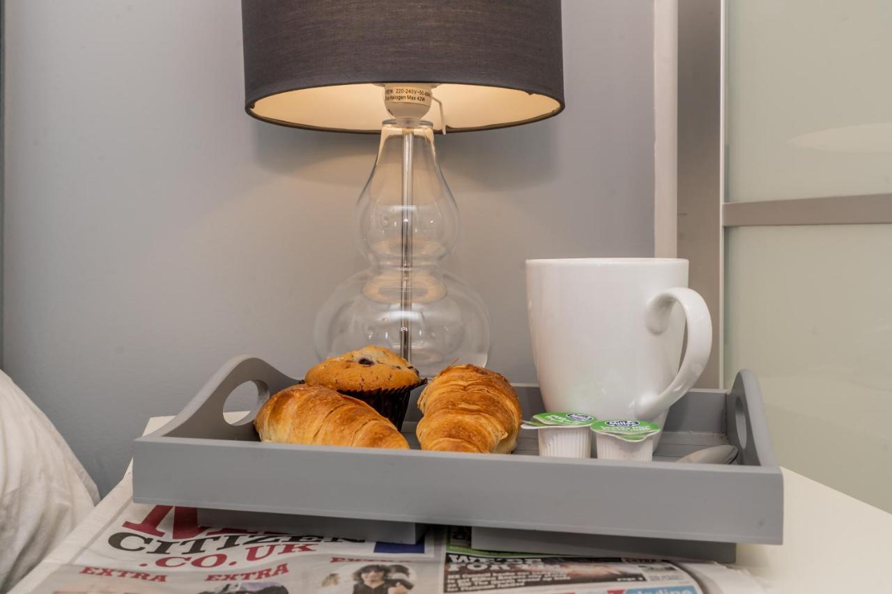 Holiday home Mk Center House: Family-friendly With Free Parking And Sky Tv